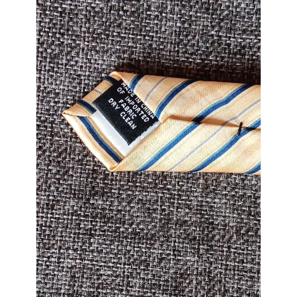 bill blass this vintage